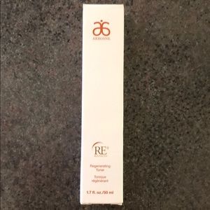 Arbonne RE9 Advanced Regenerating Toner